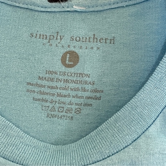 SIMPLY SOUTHERN Women's Flamingo Baby It's Warm Outside Short Sleeve T Sky Blue - Picture 4 of 9